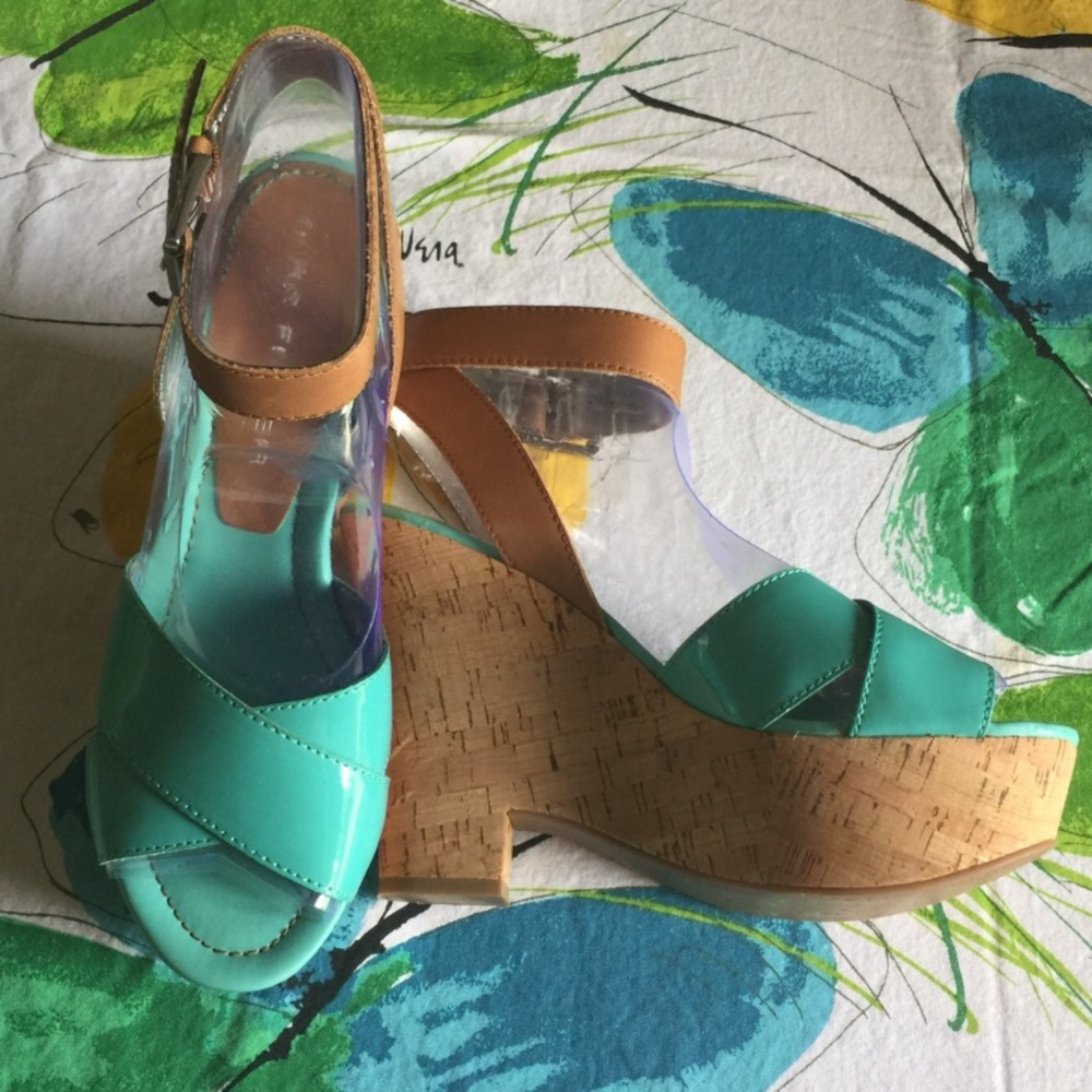 Wedge shoe, Marc Fisher